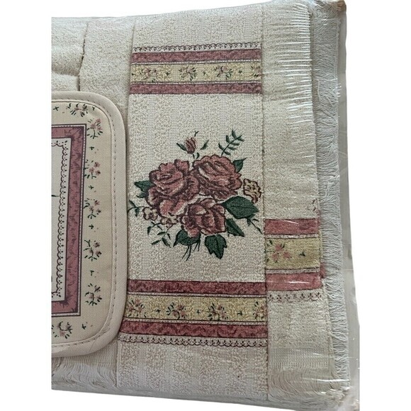 Vintage Stevens Linen Placemats Towel Pot Holder Original Packaging Roses - Picture 2 of 7
